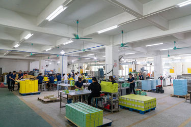GUANGDONG YUHUA PLAYING CARDS CO.,LTD. linha de produção do fabricante